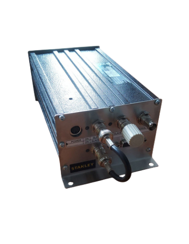 AR00542  -ATX23.  Émetteur 5 watts UHF - ATX23